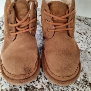 Uggs Suede Neumal Lace Up Boots With fur Caramel/ Tan color size 4